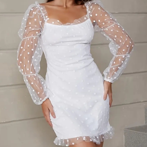 women's fashion Dresses & Skirts - Sexy white polk-a-dot cocktail dress w/ sheer sleeves. Size L.(8/10). New